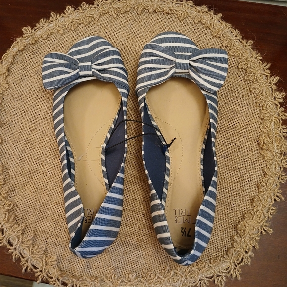 Time and Tru Shoes - Time and Tru Women's Blue Striped Flats New Slip On loafer fabric